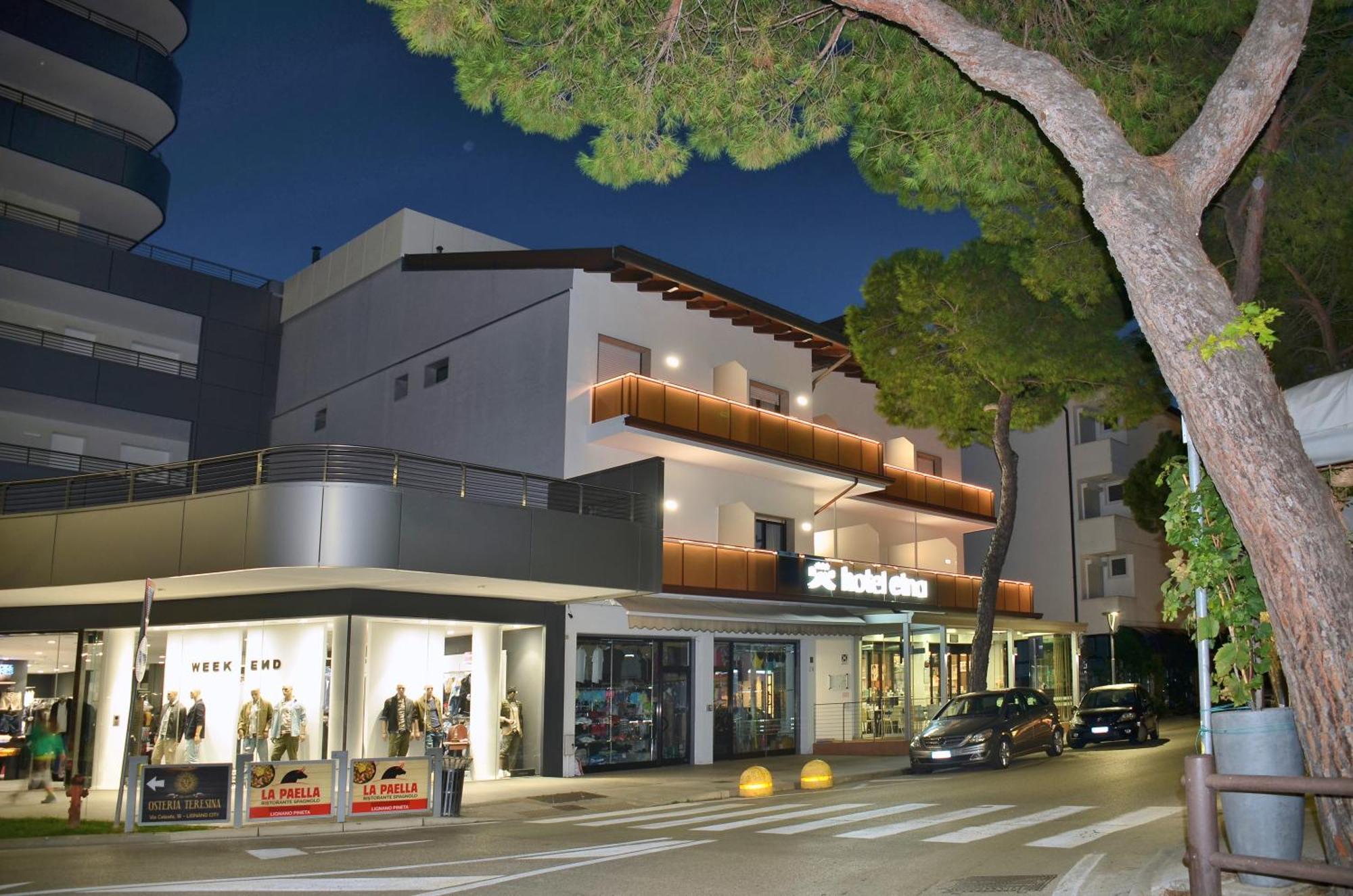 Hotel Etna ลินญาโน ซับเบียโดโร ภายนอก รูปภาพ